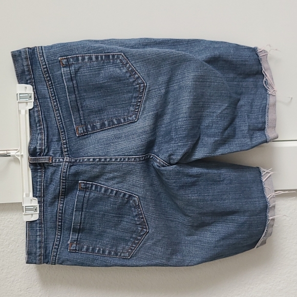 Bermuda shorts - Picture 2 of 2